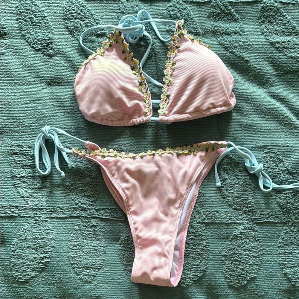 Unknown Brand Pink Ribbed String Bikini With Floral Trim Size L